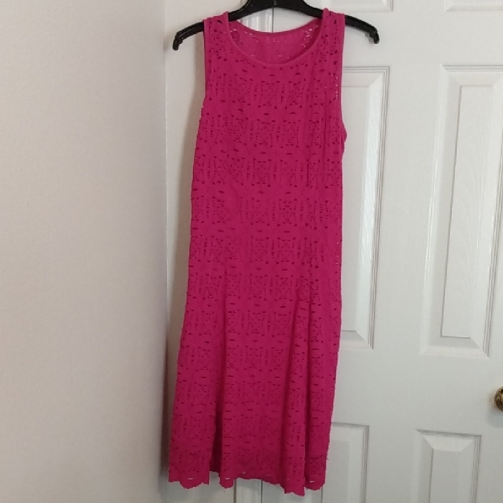 Elegant Pink Sleeveless Dress